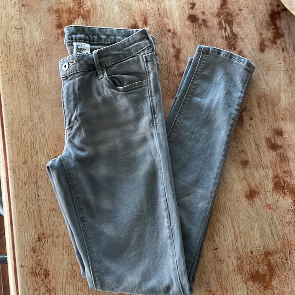 Gray H&M skinny jeans size 29/ankle